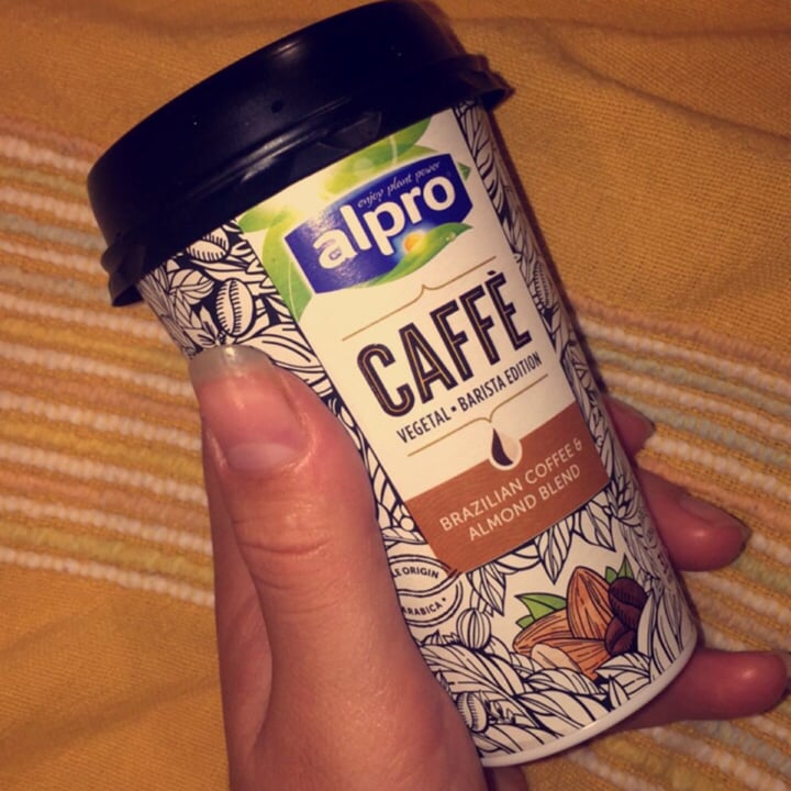 photo of Alpro Brazilian Coffee and Almond Blend shared by @sylviavankampen on  29 Jun 2020 - review