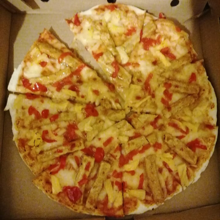 photo of Panarottis Claremont Sweet Chili Chicken And Pepperdew Veganised Pizza shared by @rushisushi7 on  21 Mar 2021 - review
