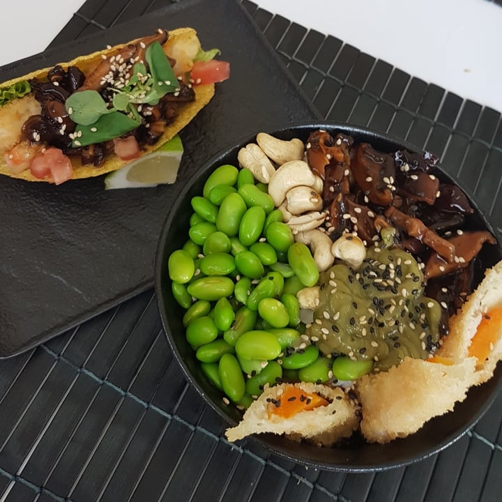review photo of Zushi Bolzano Vegan Bowl shared by @axeldafne93 on 01 Dec 2021 - review
