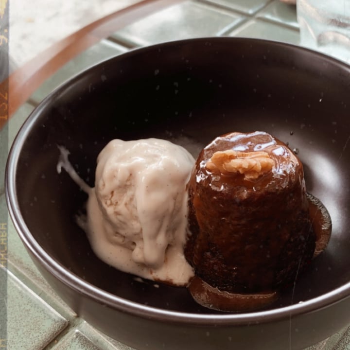photo of Privé Tiong Bahru Sticky Date Pudding shared by @yunebblue on  06 Apr 2021 - review