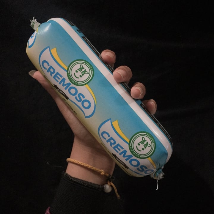 review photo of Felices Las Vacas Queso Cremoso en Cilindro shared by @kattastrofe on 20 Feb 2022 - review