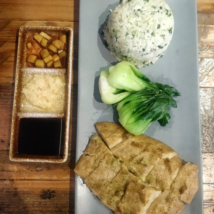 review photo of POP Vegan Vegan Hoi Nam Chicken shared by @veggieinhongkong on 27 Nov 2020 - review