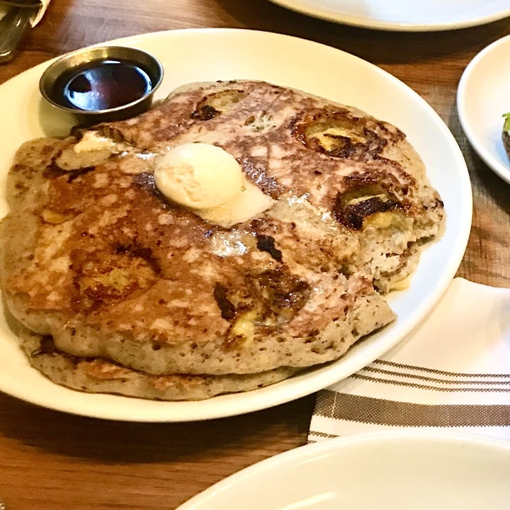 review photo of B52 Café Banana Pancakes shared by @katiewinter on 21 Aug 2020 - review
