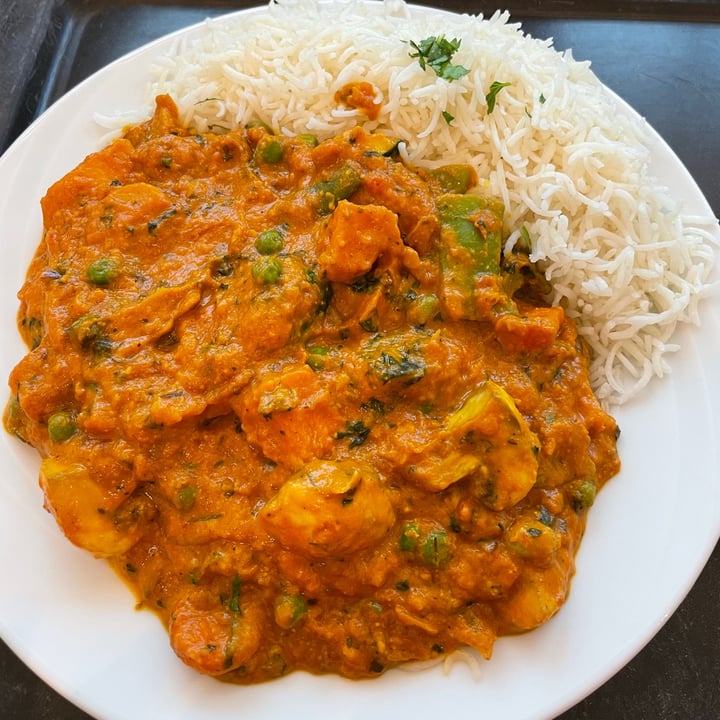 photo of Veggie House | Indische Küche | 100% pflanzliche Speisen! Mix Sabji shared by @vegangierschlund on  28 Sep 2021 - review