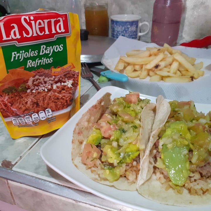 photo of La Sierra Frijoles bayos refritos shared by @eliivm on  07 Jun 2020 - review
