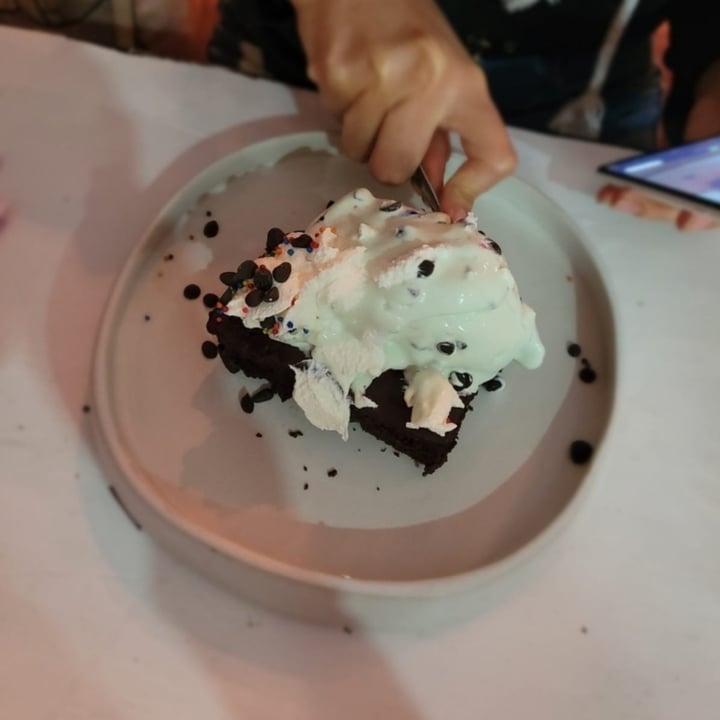 photo of Rincón veggie brownie con helado chocomenta shared by @haniel on  15 Aug 2022 - review