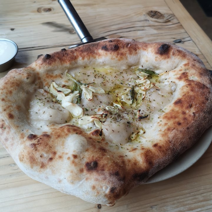 photo of Purezza Manchester GARLIC SOURDOUGH shared by @frayaneivey on  09 Jul 2021 - review