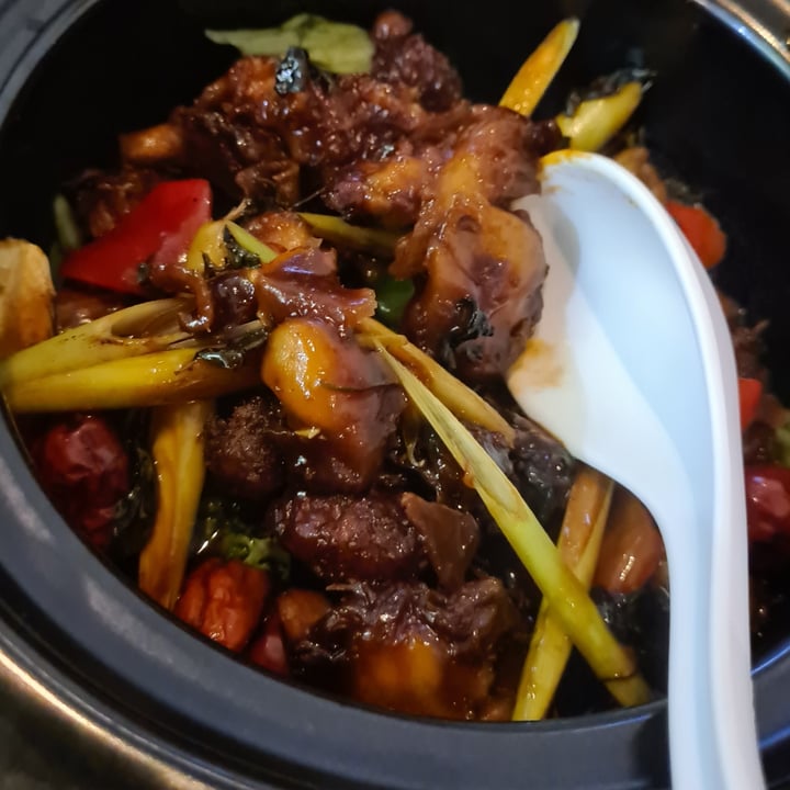 photo of Loving Hut Lion Mane Shrooms Claypot shared by @mich2lh on  22 Jan 2021 - review
