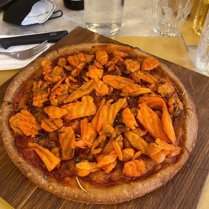 photo of Le Golose Imperfezioni Pizza Con Verdure shared by @aryveg on  16 Apr 2022 - review