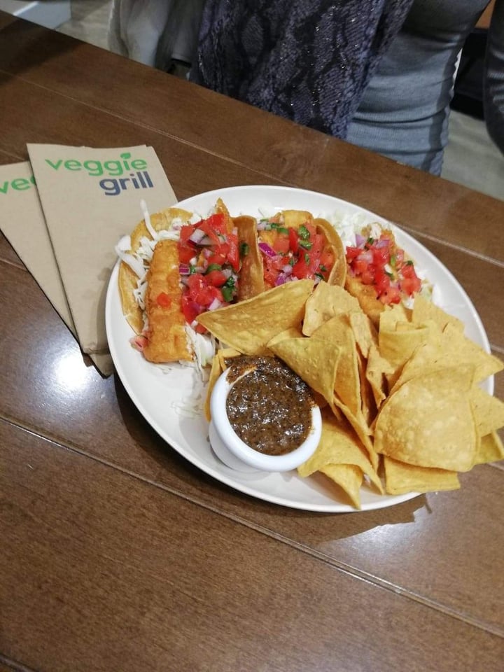 photo of Stand-Up Burgers Tres Fish Tacos shared by @kikerc on  06 Mar 2020 - review