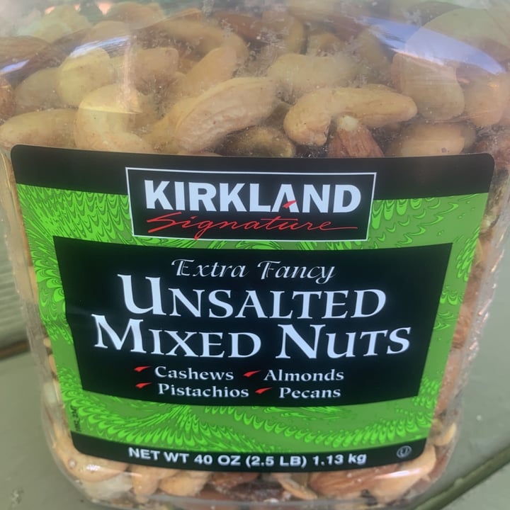 photo of Kirkland Signature Mixed nuts shared by @alexisjsmiller on  03 Jun 2021 - review