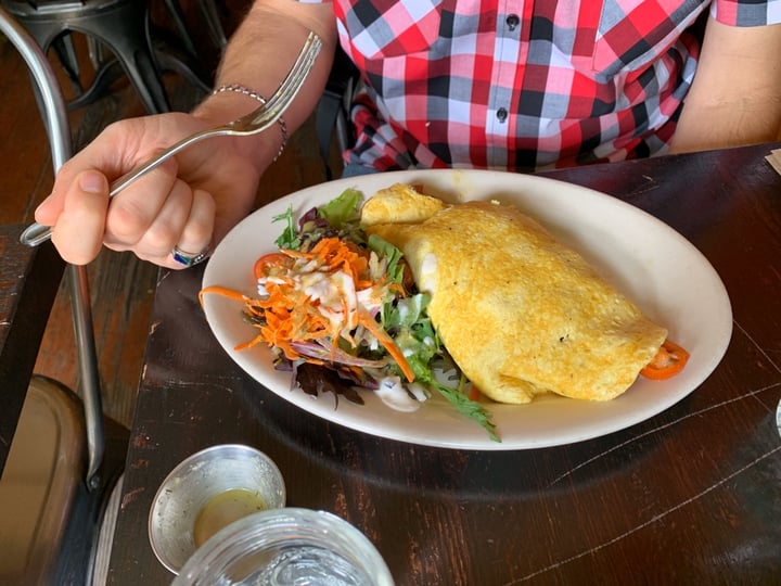 photo of The Organic Grill Veggie Omelette shared by @ginasveganagogo on  25 Oct 2019 - review