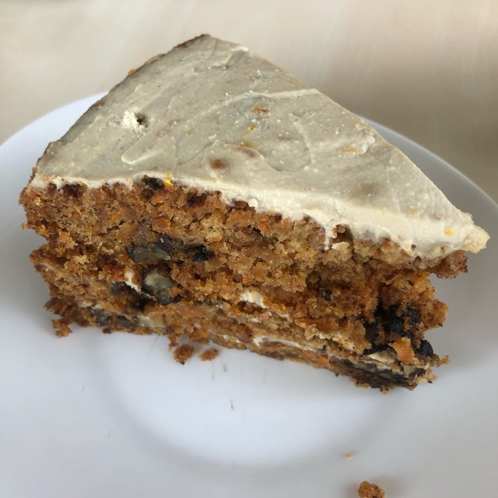 photo of Maleza Bariloche Coffee & Beer Carrot cake shared by @anavegar on  04 Nov 2021 - review