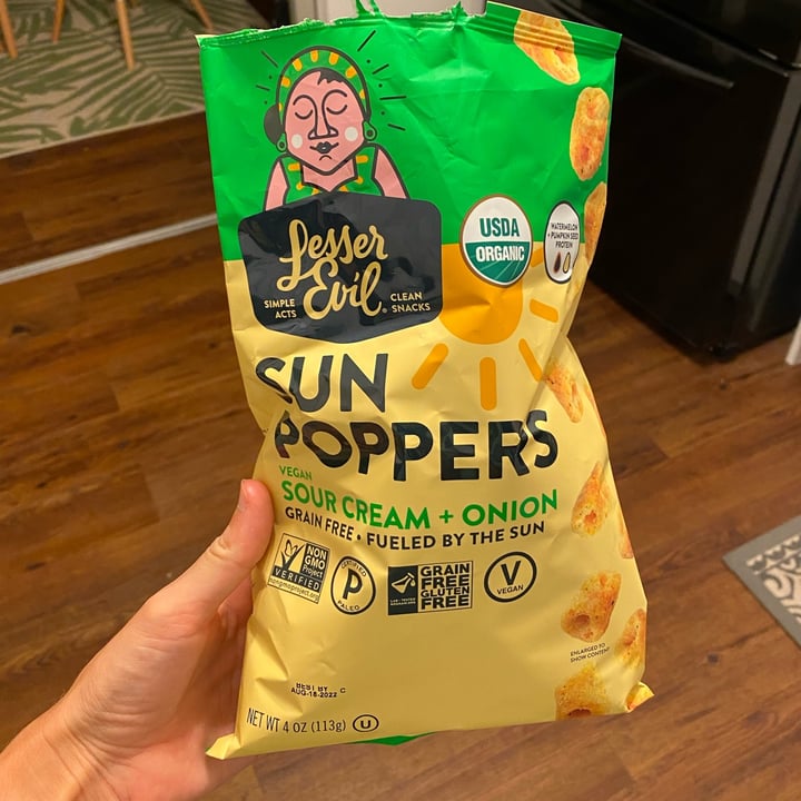 photo of Lesser Evil Snacks Sun Poppers Sour Cream + Onion shared by @curvycarbivore on  29 Dec 2021 - review