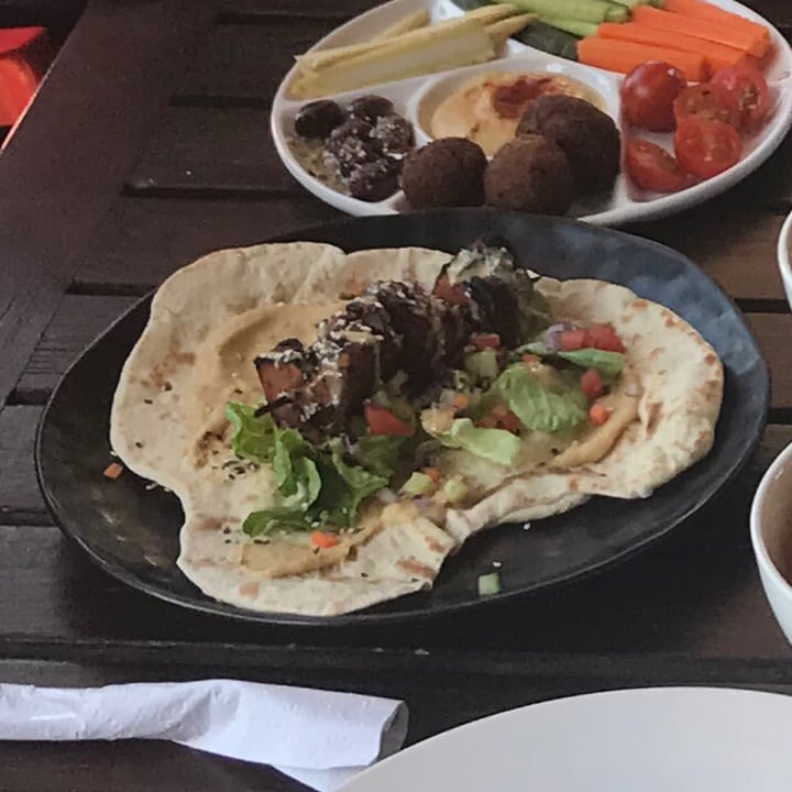 photo of Asher's Corner Cafe @ Ashers Farm Sanctuary The Mediterranean shared by @landilewis on  26 Jul 2020 - review
