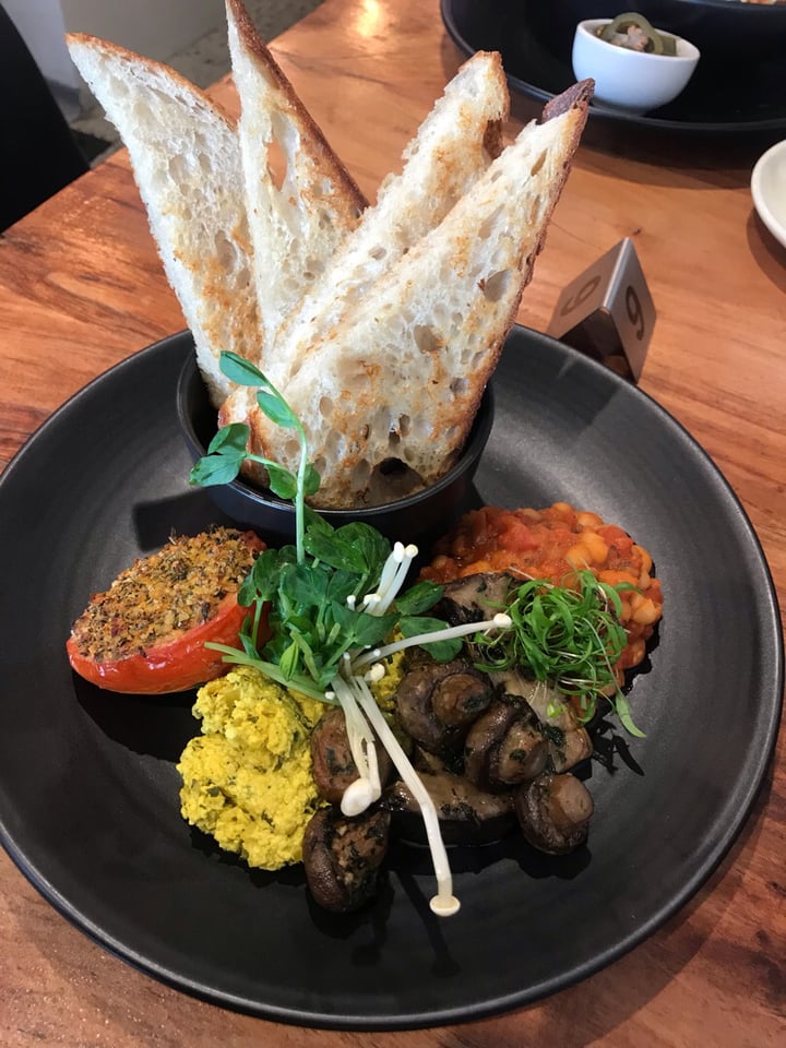 photo of Little Lotus Cafe Vegan breakfast platter shared by @hannahamy on  21 Aug 2019 - review