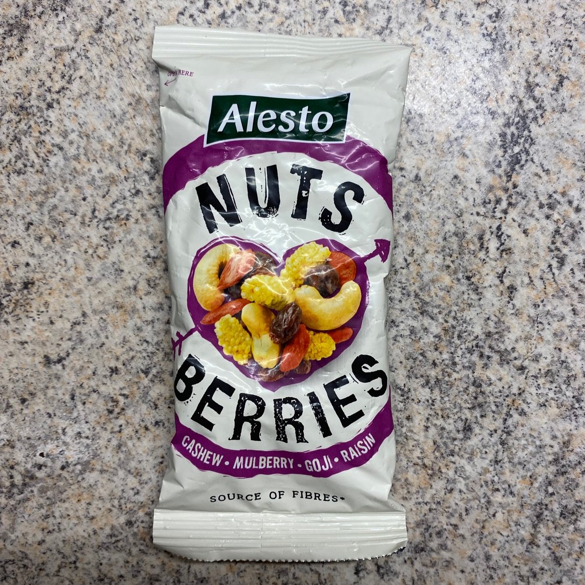 Nuts berries from Alesto - Vegan Product Reviews & Ratings | abillion