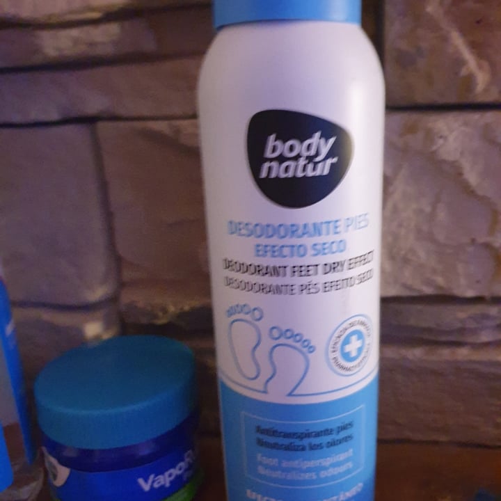 review photo of Body Natur desodorante pies shared by @esme93 on 23 Apr 2022 - review