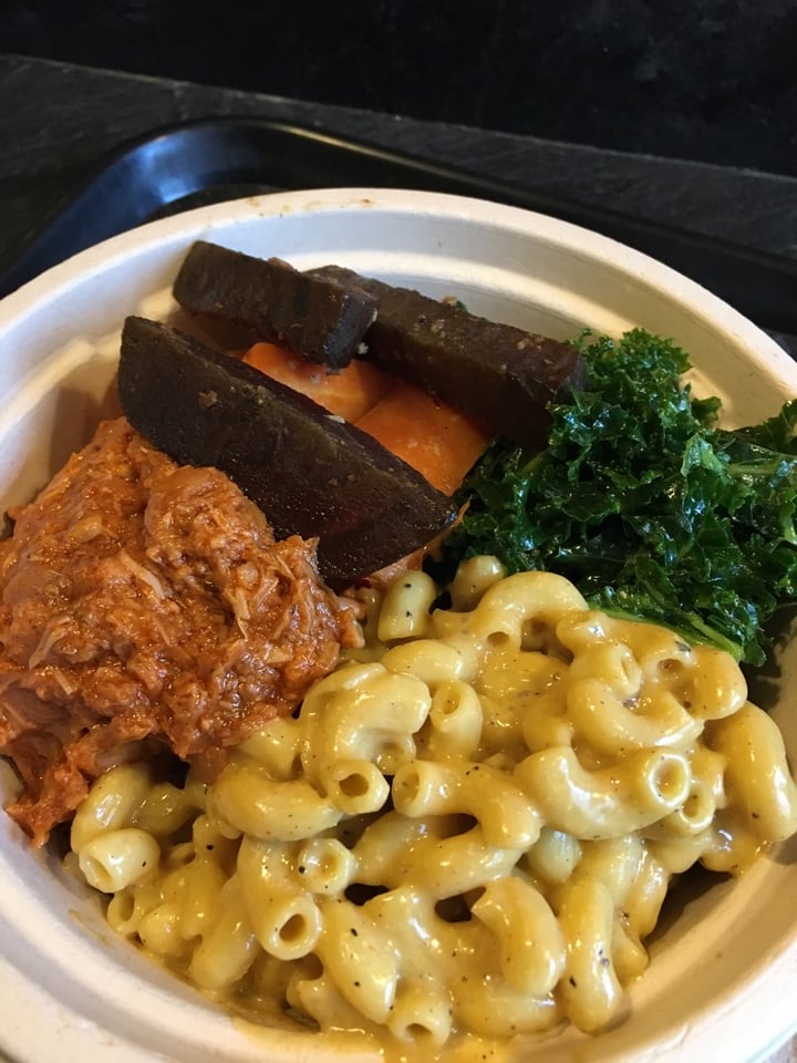 review photo of Blossom du Jour Southern Bowl shared by @katharinauberger on 31 Mar 2020 - review