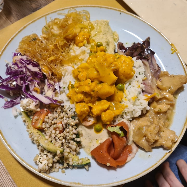 photo of BioEssere Café&Bistrot veg & vegan Mixed buffet dish shared by @patti95 on  27 Nov 2021 - review