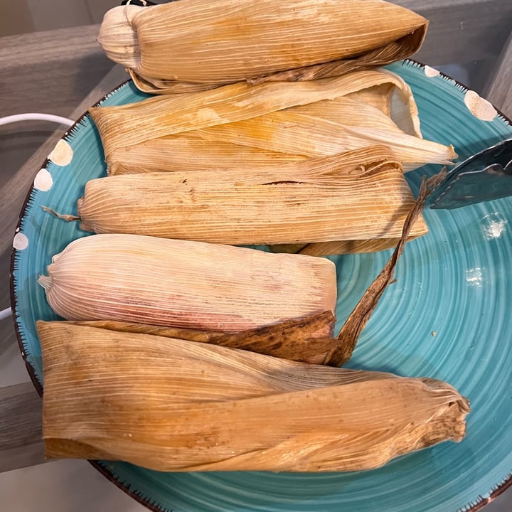 photo of Titi's Cakes Tamales shared by @natgutierr on  01 Jun 2022 - review