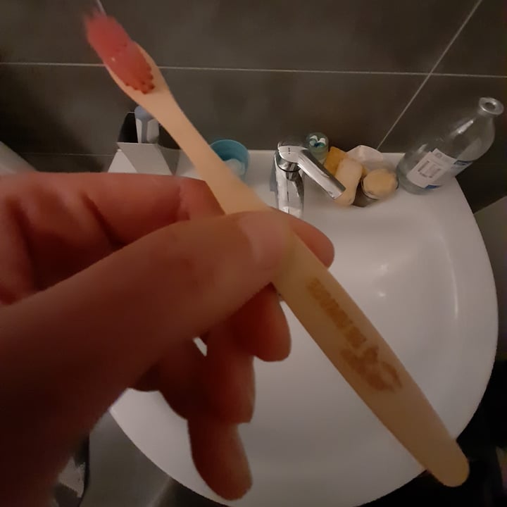 photo of Be aware Bamboo Toothbrush Child shared by @lubirilu on  04 Apr 2022 - review