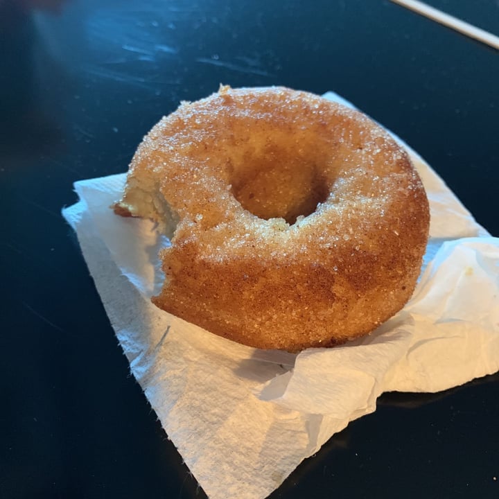 photo of Erin McKenna's Cinnamon Sugar Donut shared by @sgerber33 on  25 Oct 2020 - review