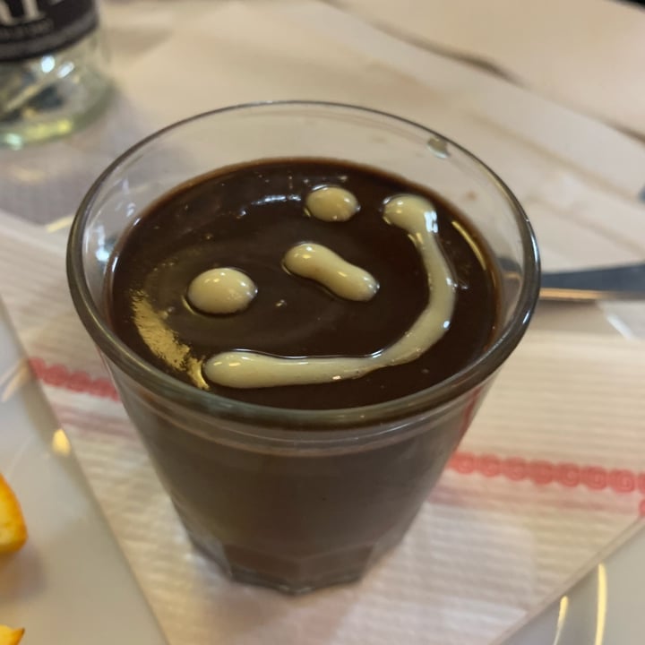 photo of Veggie Garden Mousse de chocolate shared by @helenpfuertes on  16 Feb 2022 - review