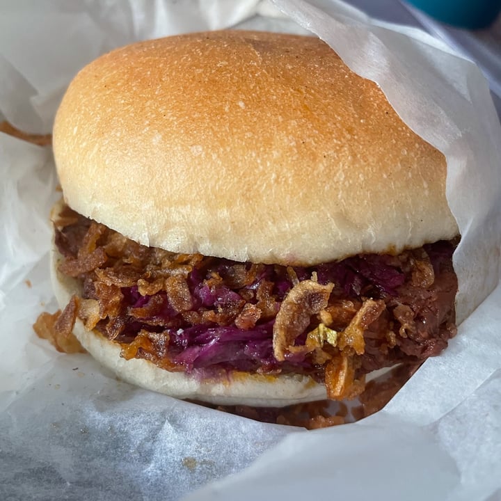 photo of FANTASTIC V BBQ pulled pork sandwich shared by @ggj on  27 Nov 2021 - review