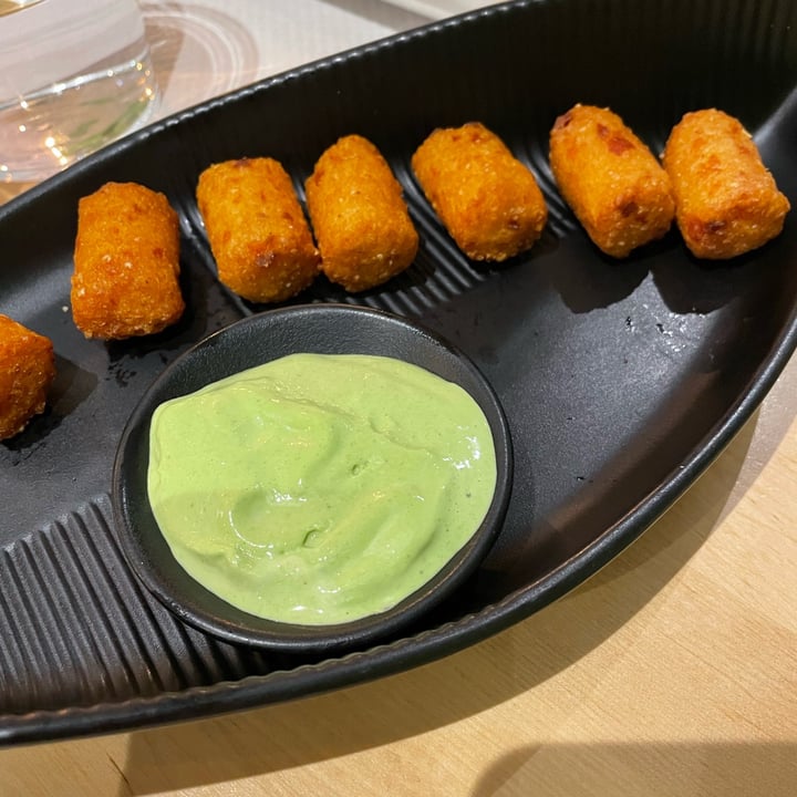 review photo of RESTAURANTE LA HUELLA VEGANA ALCALÁ DE HENARES Croquetas de mijo shared by @ibaivegan on 30 Sep 2022 - review
