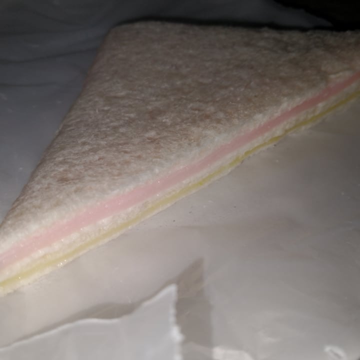 review photo of VACAmbiando Sanguchitos de miga de jamĂłn y queso shared by @isaias on 23 Jan 2021 - review