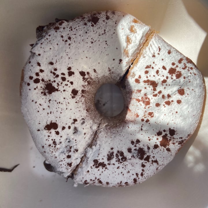 photo of Chök The Chocolate Kitchen Donut Relleno de Chocolate shared by @isabelaferreiro on  18 Mar 2021 - review