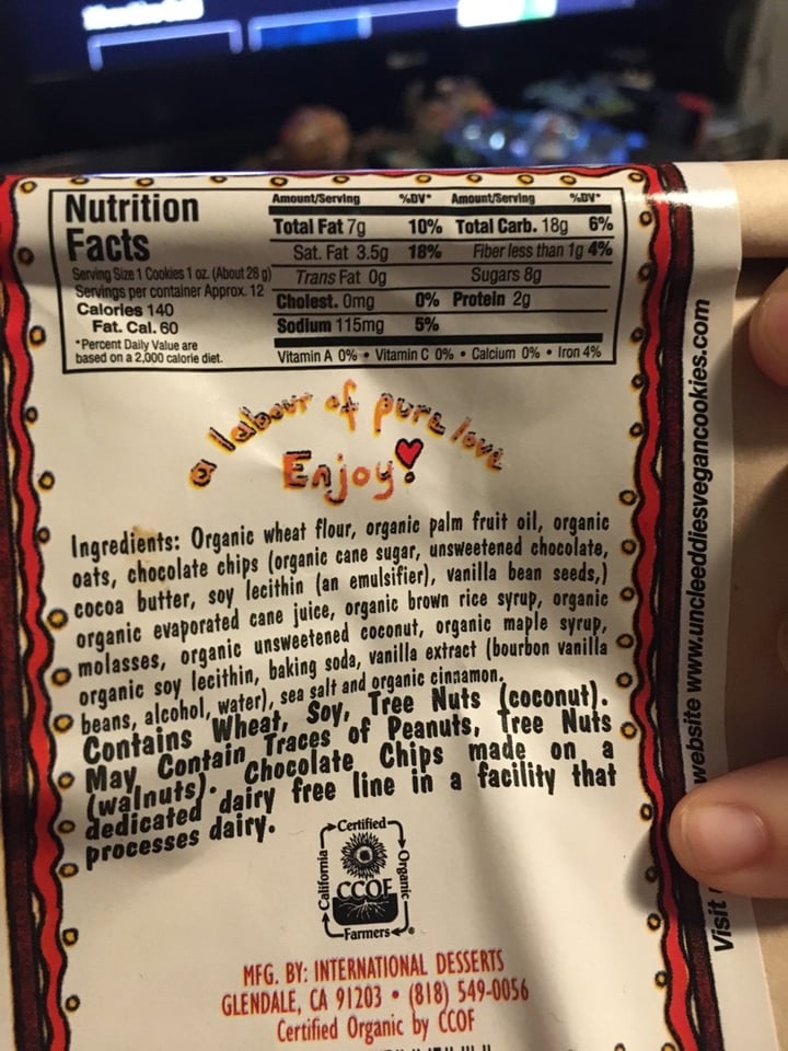 review photo of Uncle Eddie’s Vegan Chocolate-Chip Oatmeal Cookies shared by @smash0the0pumpkins on 06 Jan 2020 - review