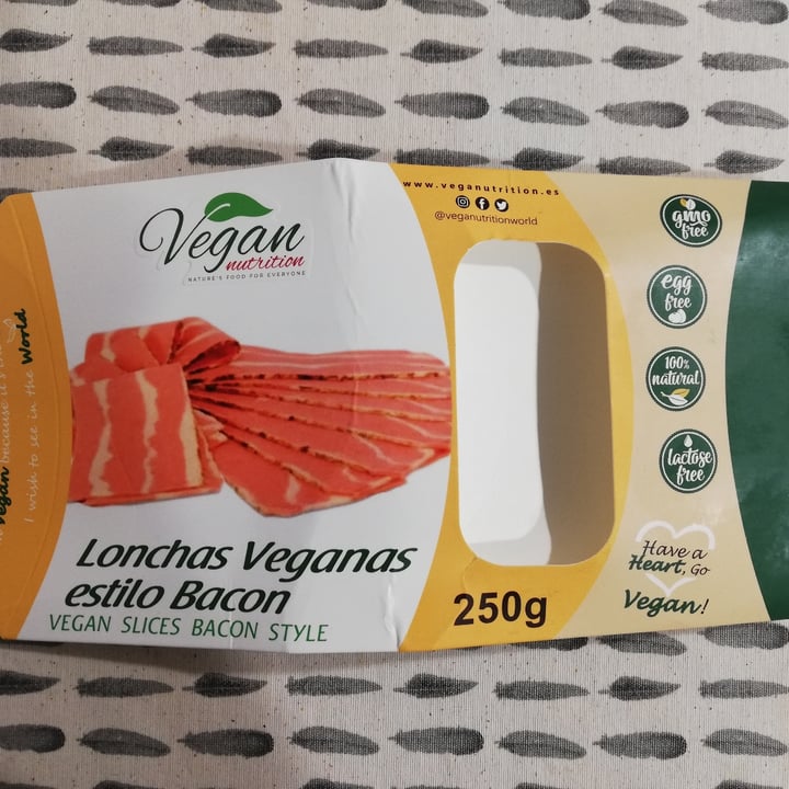 photo of Vegan Nutrition Lonchas Veganas Estilo Bacon shared by @copito on  08 Dec 2021 - review