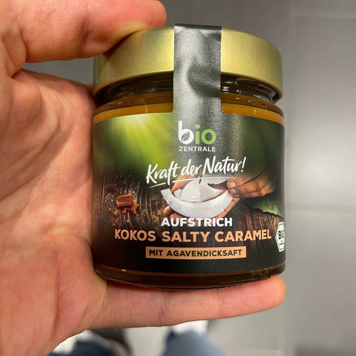review photo of Bio Zentrale Kokos salty caramel Aufstrich shared by @julesdarules on 25 Jun 2021 - review
