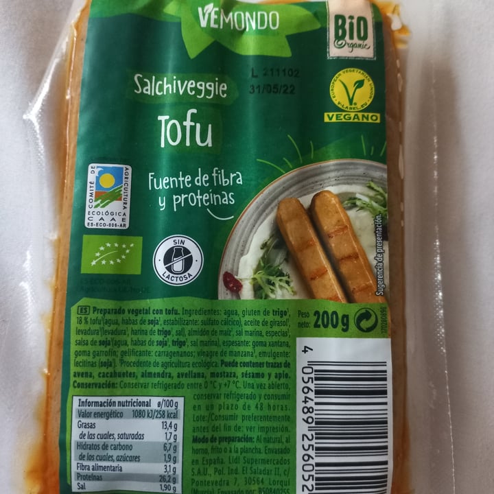 photo of Vemondo Salchiveggie tofu shared by @heiru on  29 Nov 2021 - review