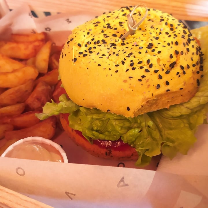 photo of Flower Burger Roma Funky Cecio shared by @bratkart0ffel on  17 Jan 2022 - review