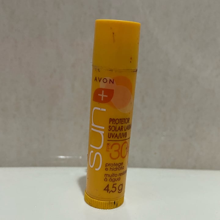photo of Avon protetor labial shared by @leticiamuller on  01 Nov 2022 - review