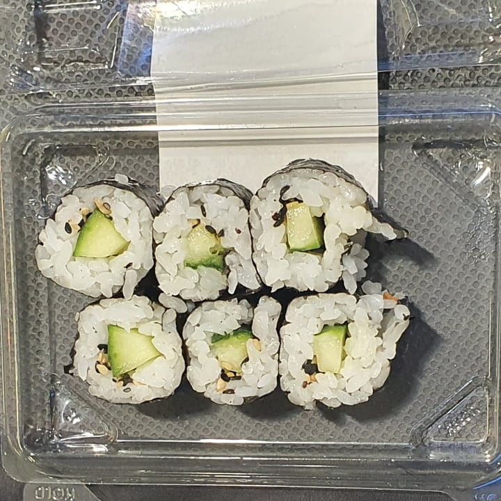 photo of YO! Sushi Cucumber Maki shared by @elibratti on  09 May 2022 - review