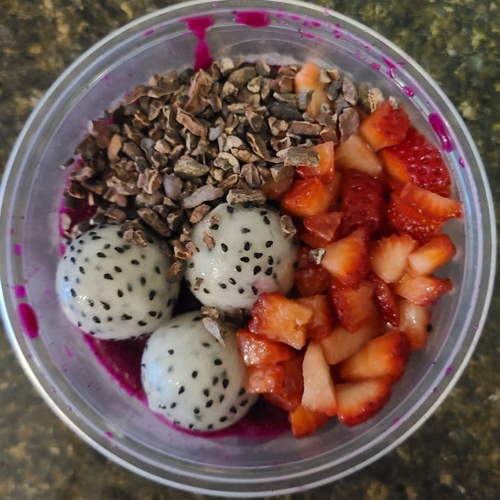 photo of Bougie Smoothie Bad N' Bougie Bowl shared by @norcalvegan on  04 Apr 2022 - review