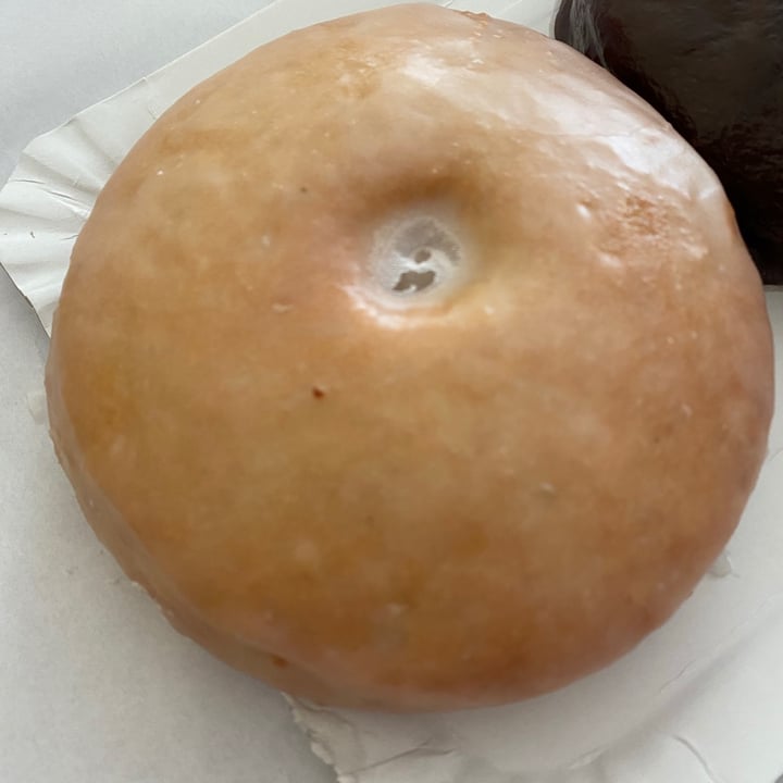 photo of Alice in Wonderpie Donuts shared by @saradoval on  15 Oct 2020 - review