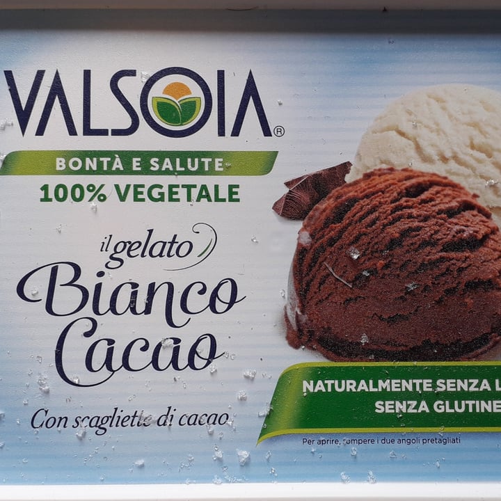 photo of Valsoia Gelato Bianco Cacao shared by @moky on  01 Jun 2022 - review