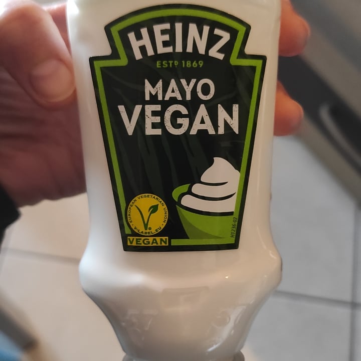 photo of Heinz Mayo Vegan shared by @clavil on  20 Apr 2022 - review