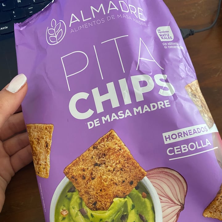photo of Almadre Pita chips de cebolla shared by @lucianatenti on  07 Oct 2022 - review