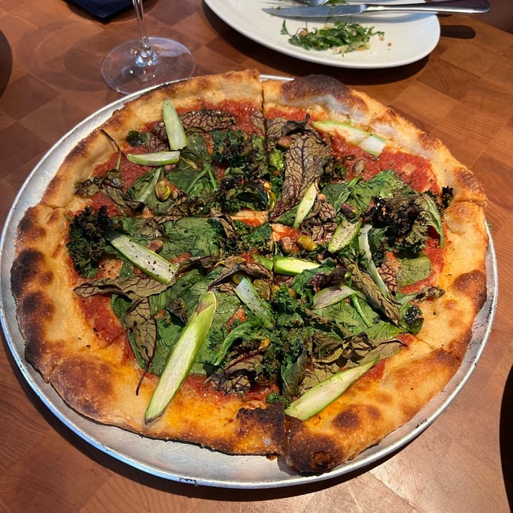 photo of Blue Label Pizza & Wine Veganized: Green Machine Pizza shared by @smolnonling on  10 Nov 2022 - review