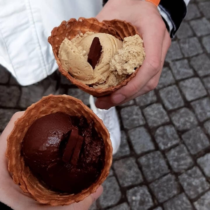 review photo of Goldhelm Eiskrämer Schokosorbet shared by @aemelie on 30 Apr 2020 - review