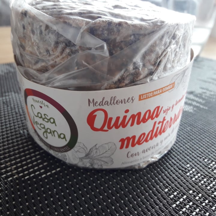 review photo of Casa Vegana Hamburguesas de quinoa shared by @meteoraba on 25 Oct 2020 - review