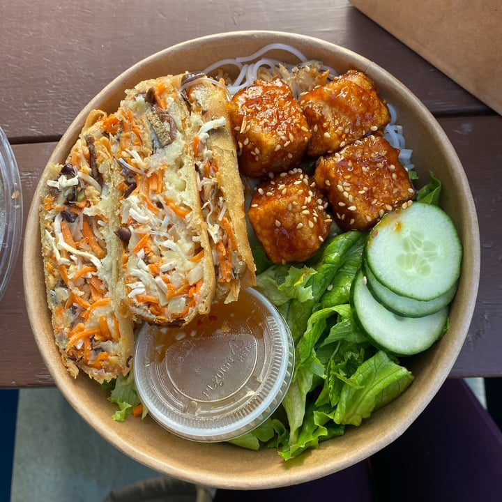 photo of Khoe Khoe Bowl shared by @tefafelix on  09 Jun 2022 - review