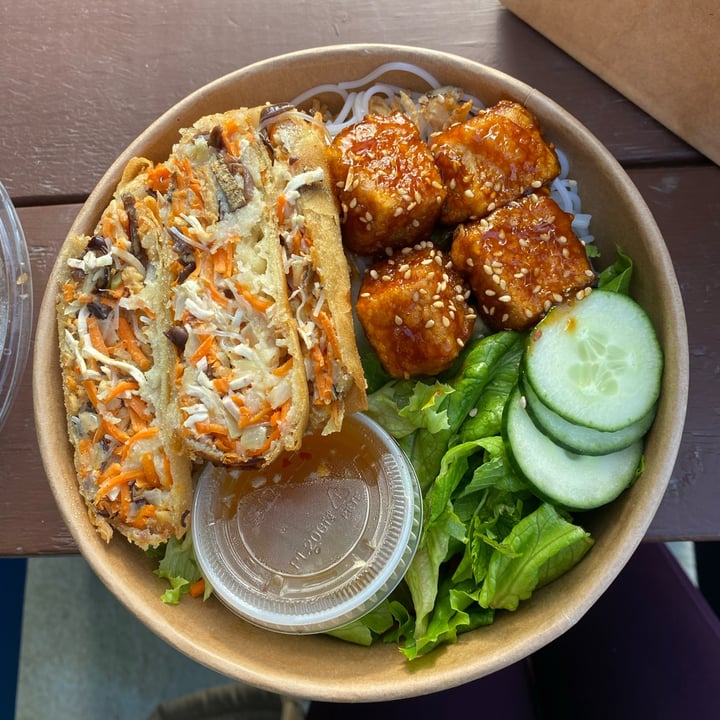 review photo of Khoe Khoe Bowl shared by @tefafelix on 09 Jun 2022 - review