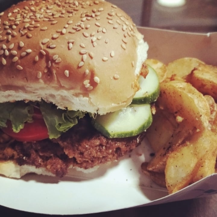 photo of Curcuma Vegano/Vegetariano Hamburguesa Corajuda shared by @vrec on  08 May 2020 - review